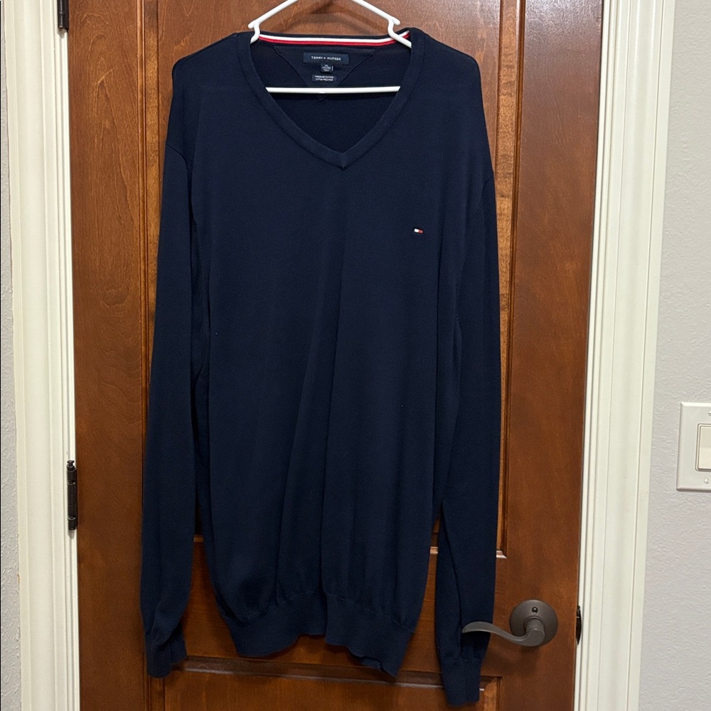 Tommy Hilfiger Classic Navy V-Neck Pullover